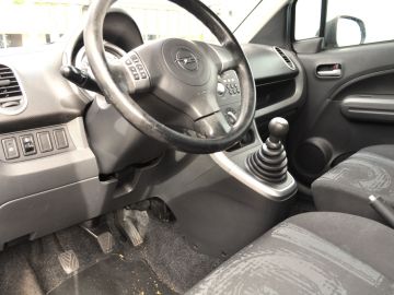 Opel Agila