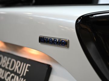 Mazda 2 Hybrid