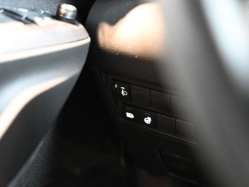 Mazda 2 Hybrid