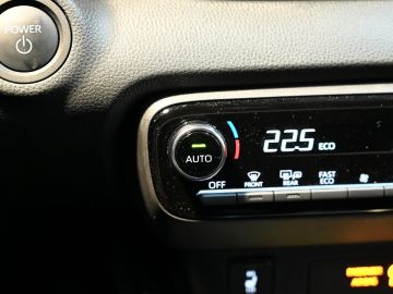 Mazda 2 Hybrid
