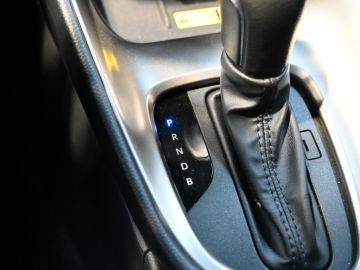 Mazda 2 Hybrid