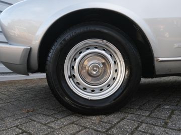 Peugeot 504