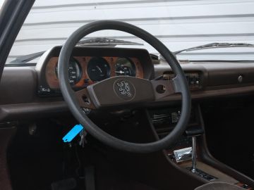 Peugeot 504