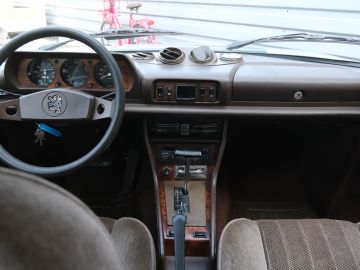 Peugeot 504