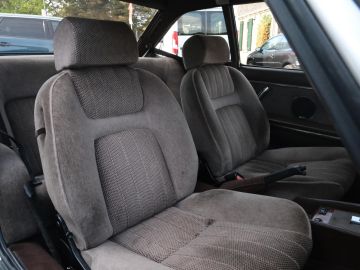 Peugeot 504