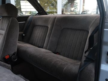 Peugeot 504