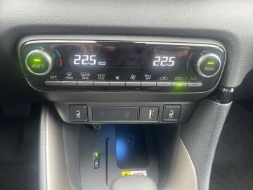 Mazda 2 Hybrid