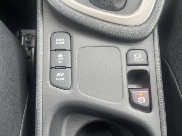 Mazda 2 Hybrid