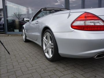 Mercedes-Benz SL