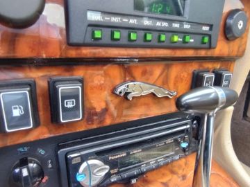 Jaguar XJ