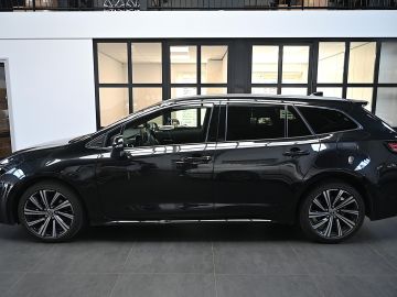 Toyota Corolla Touring Sports