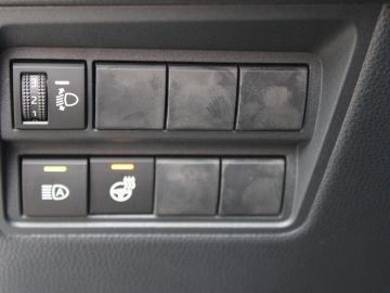 Mazda 2 Hybrid