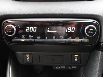 Mazda 2 Hybrid