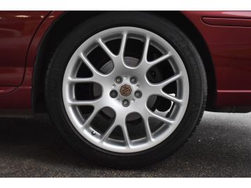 MG ZT