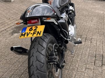 Triumph THUNDERBIRD
