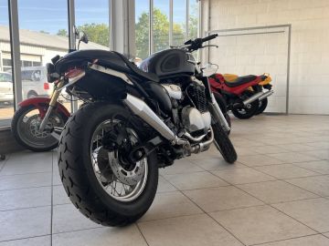 Triumph THUNDERBIRD