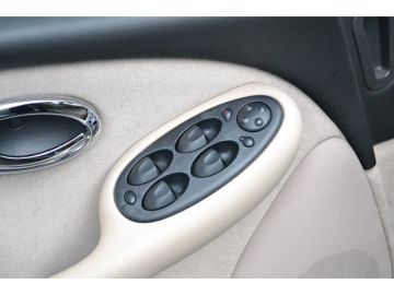 Rover 75