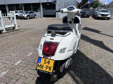 Vespa GTS