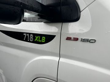 Chausson 718 XLB Zeer Goede Staat, 5 Persoons Op Kenteken, Queens Bed, Trekhaak, Fietsendrager Etc
