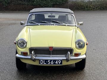 MG B