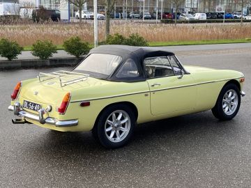 MG B