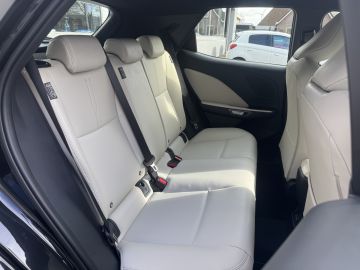 Lexus LBX