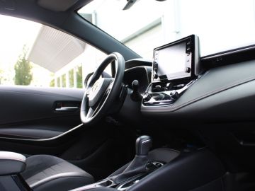 Toyota Corolla Touring Sports