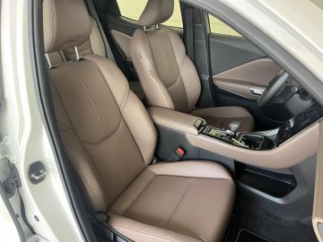 Lexus LBX