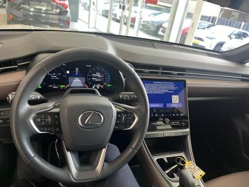 Lexus LBX