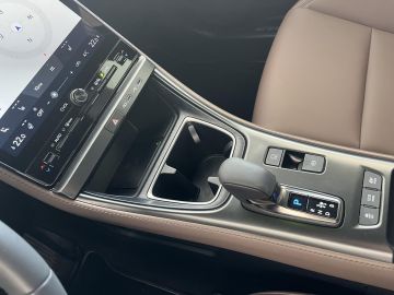 Lexus LBX