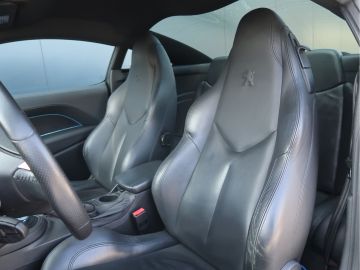 Peugeot RCZ
