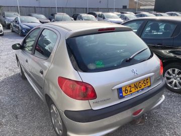 Peugeot RCZ