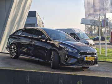 Kia ProCeed