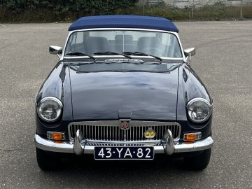 MG B