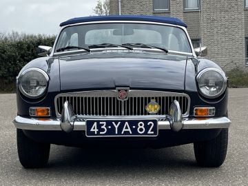 MG B