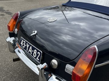 MG B