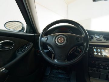 MG ZT