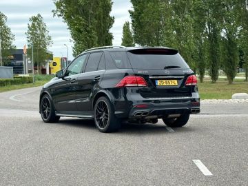 Mercedes-Benz M-Klasse