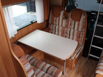 Chausson FLASH 03 M08 - Trekhaak - 6 Persoons - Cruise - Airco - Luifel - Fietsendrager - Rijklaar