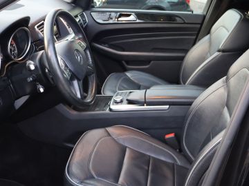 Mercedes-Benz M-Klasse