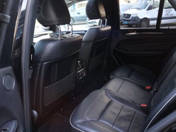 Mercedes-Benz M-Klasse