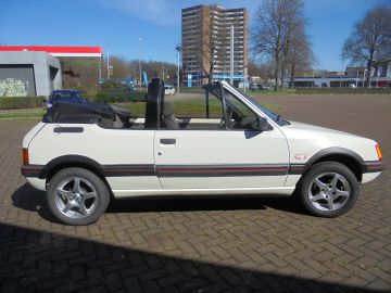 Peugeot 205