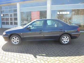 Peugeot 406