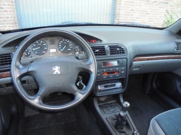 Peugeot 406