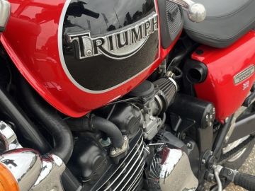 Triumph THUNDERBIRD