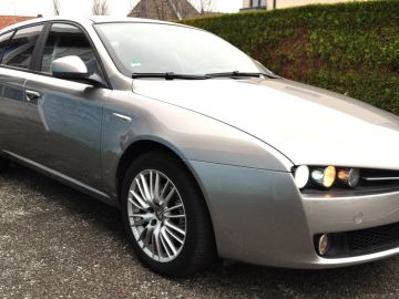 Alfa Romeo 159