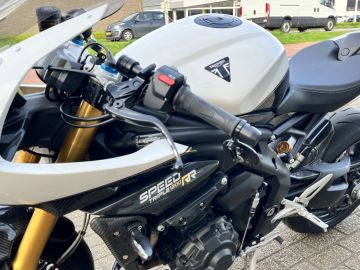 Triumph Speed Triple 1200 RR