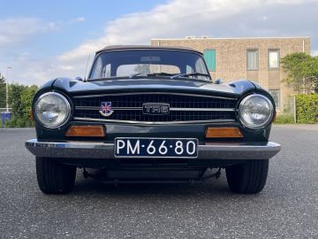 Triumph TR6