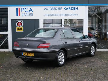 Peugeot 406