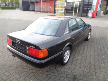 Audi 100